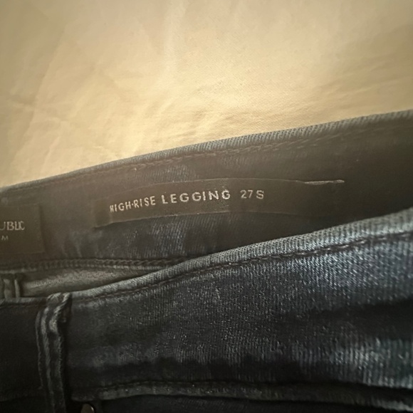 Banana Republic High Rise Denim Legging - Dark Wash Sz 27 Short - Picture 3 of 5